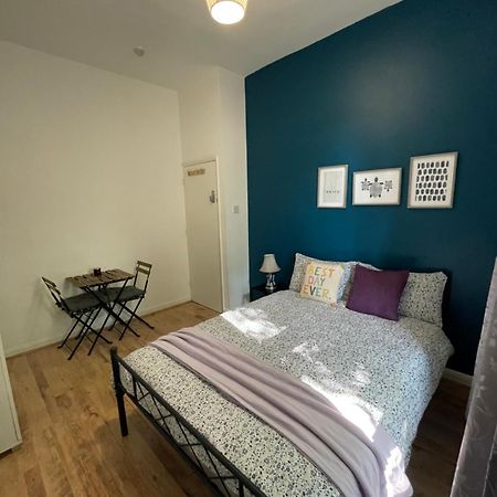 Contemporary Private Rooms Near Central London Exteriör bild