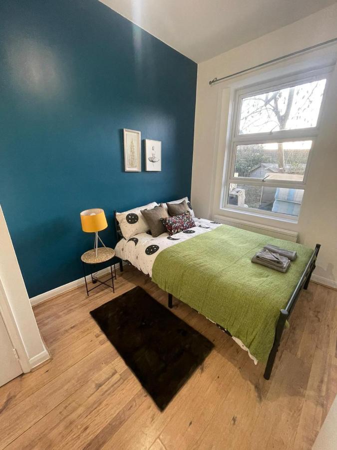 Contemporary Private Rooms Near Central London Exteriör bild