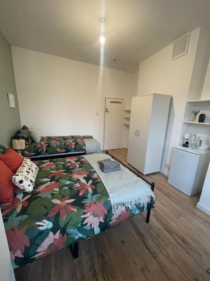 Contemporary Private Rooms Near Central London Exteriör bild