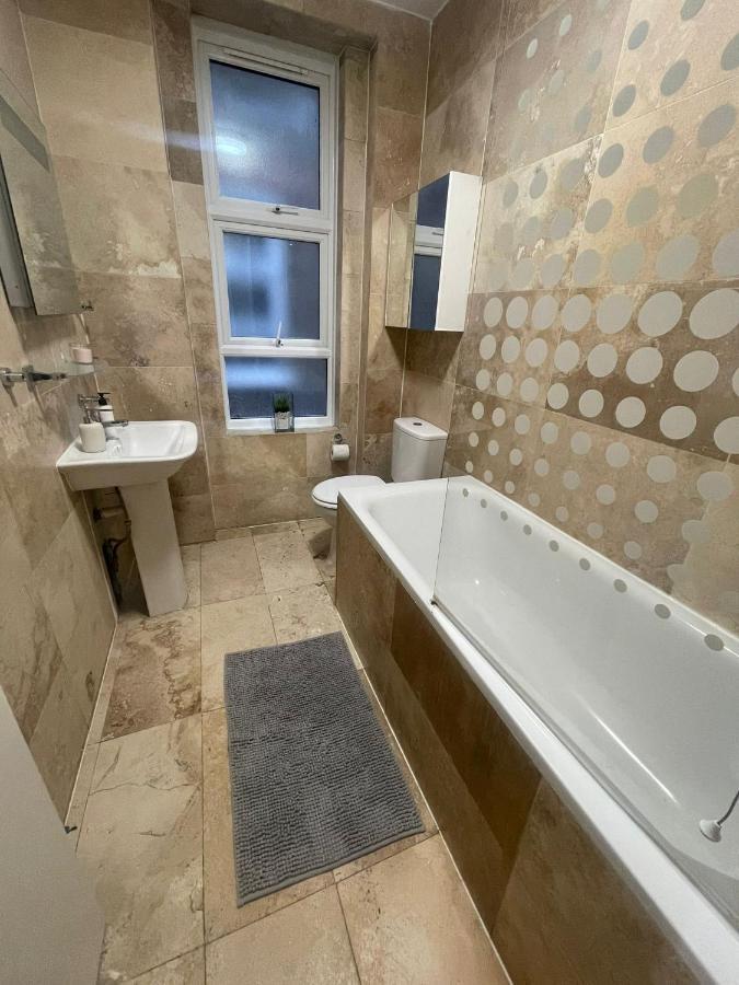 Contemporary Private Rooms Near Central London Exteriör bild