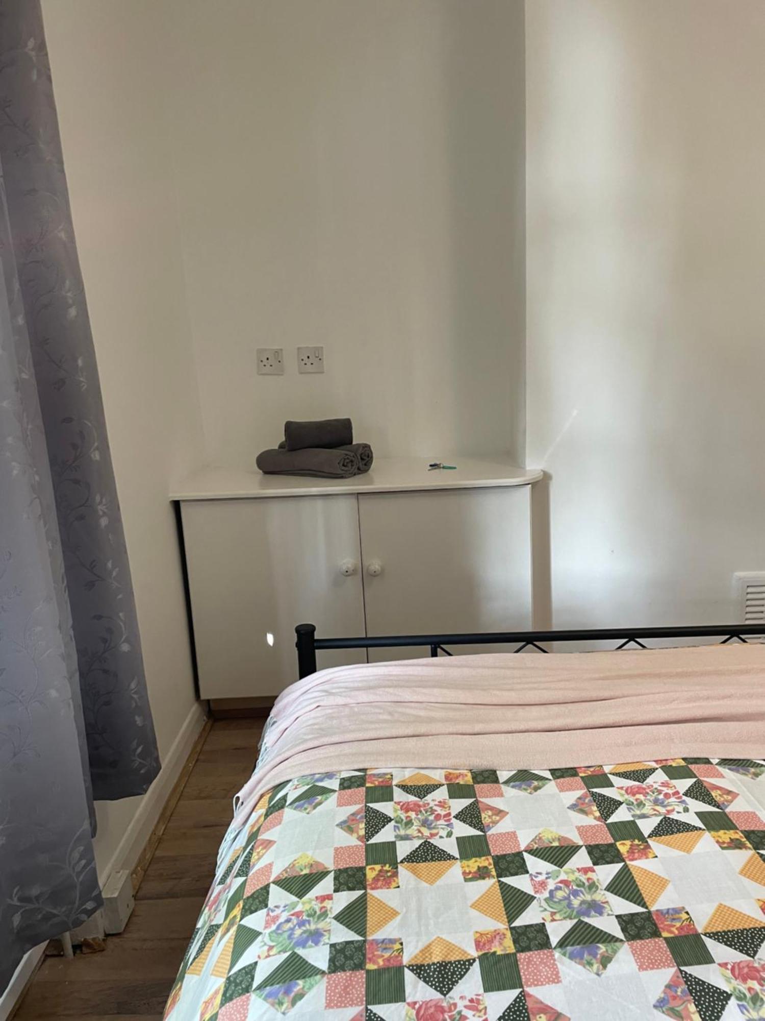 Contemporary Private Rooms Near Central London Exteriör bild