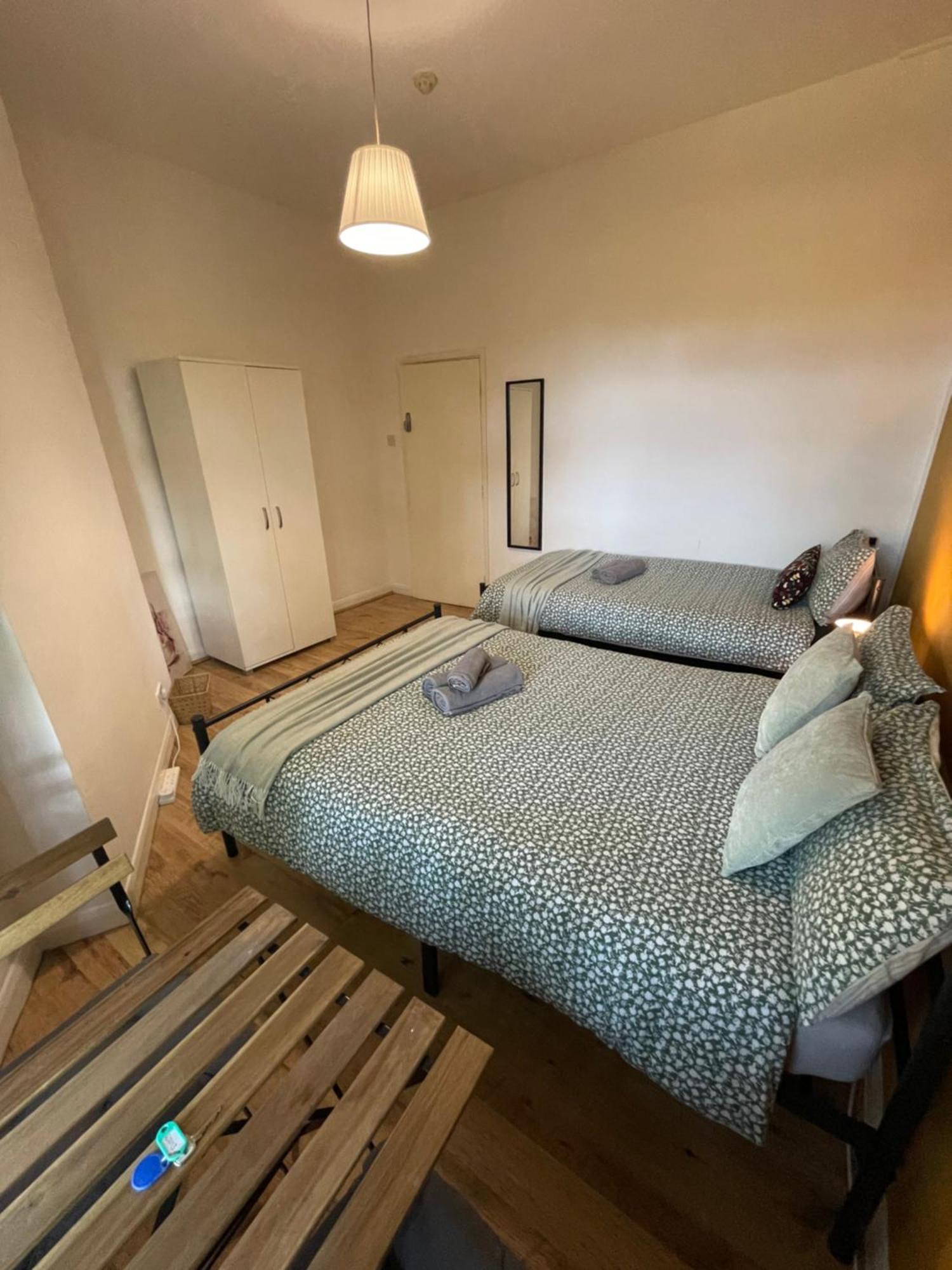 Contemporary Private Rooms Near Central London Exteriör bild